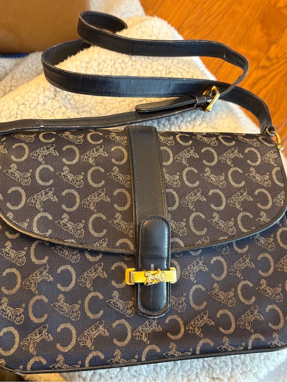 ⭐️RARE⭐️Vintage CELINE Navy C-Macadam Sulky Horse Carriage Flap Bag PRISTINE INT - Picture 4 of 17